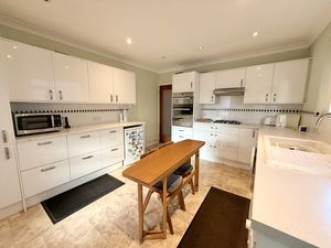 Photo 9- click for photo gallery